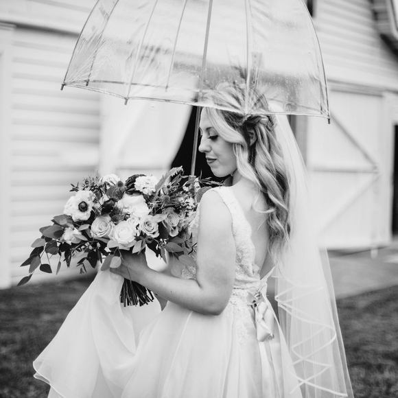 Meet your Posher, Jennifer - Picture 2 of 3